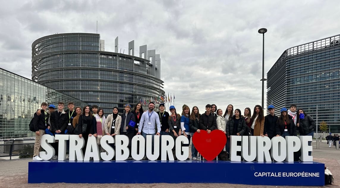 Posa’t en la pell d’un eurodiputat per un dia