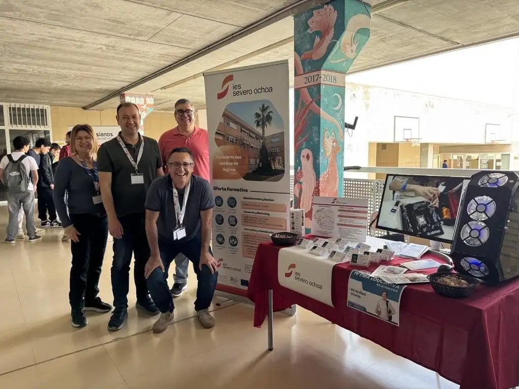 Participamos en la IV Feria Educativa de la Foia