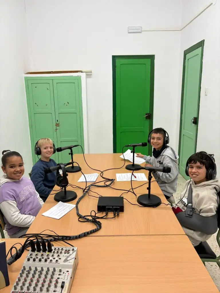 Aquesta imatge té l'atribut alt buit; el seu nom és 5e-C-2-1-768x1024.webp