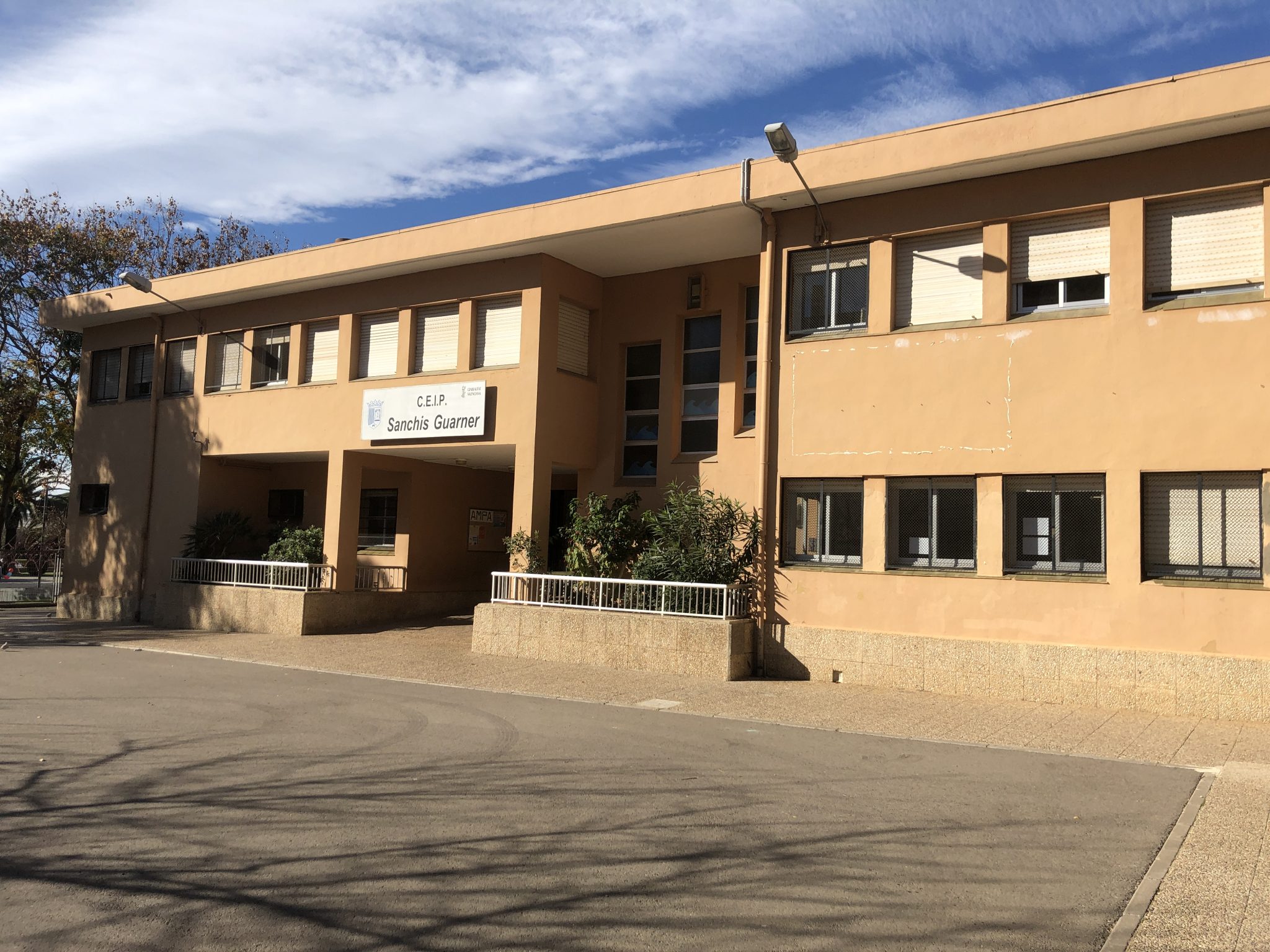 Imagen del centro 46016750