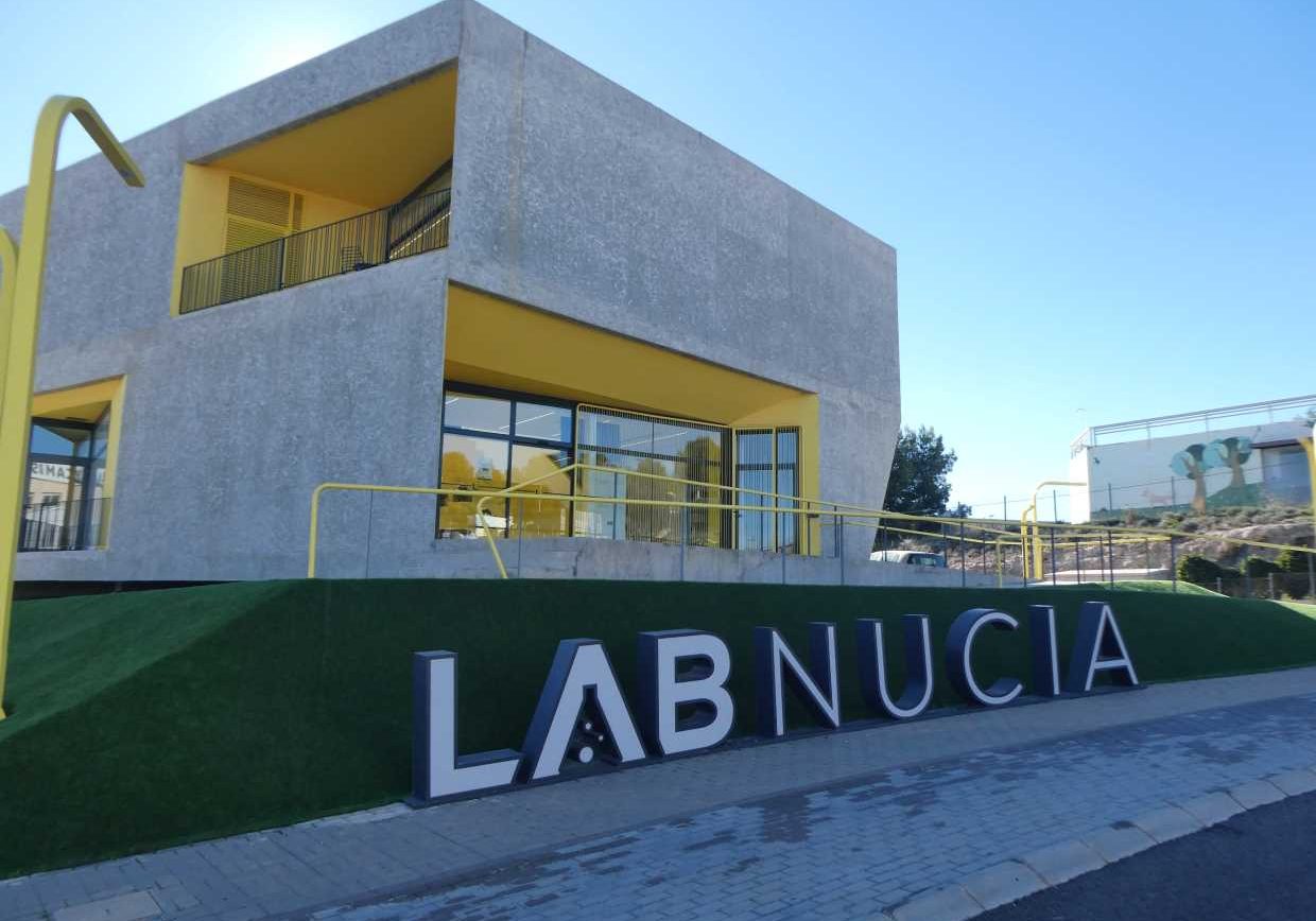 www.lanucia.es