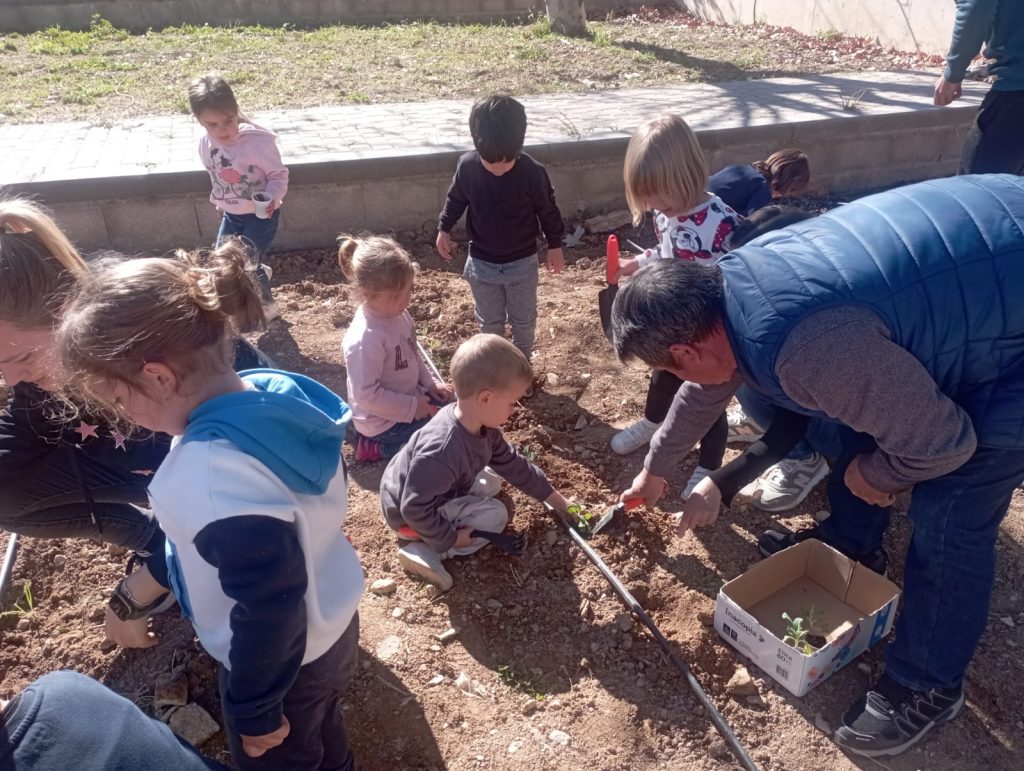 Hort Escolar CEIP EL BRACAL Hort Escolar CEIP EL BRACAL