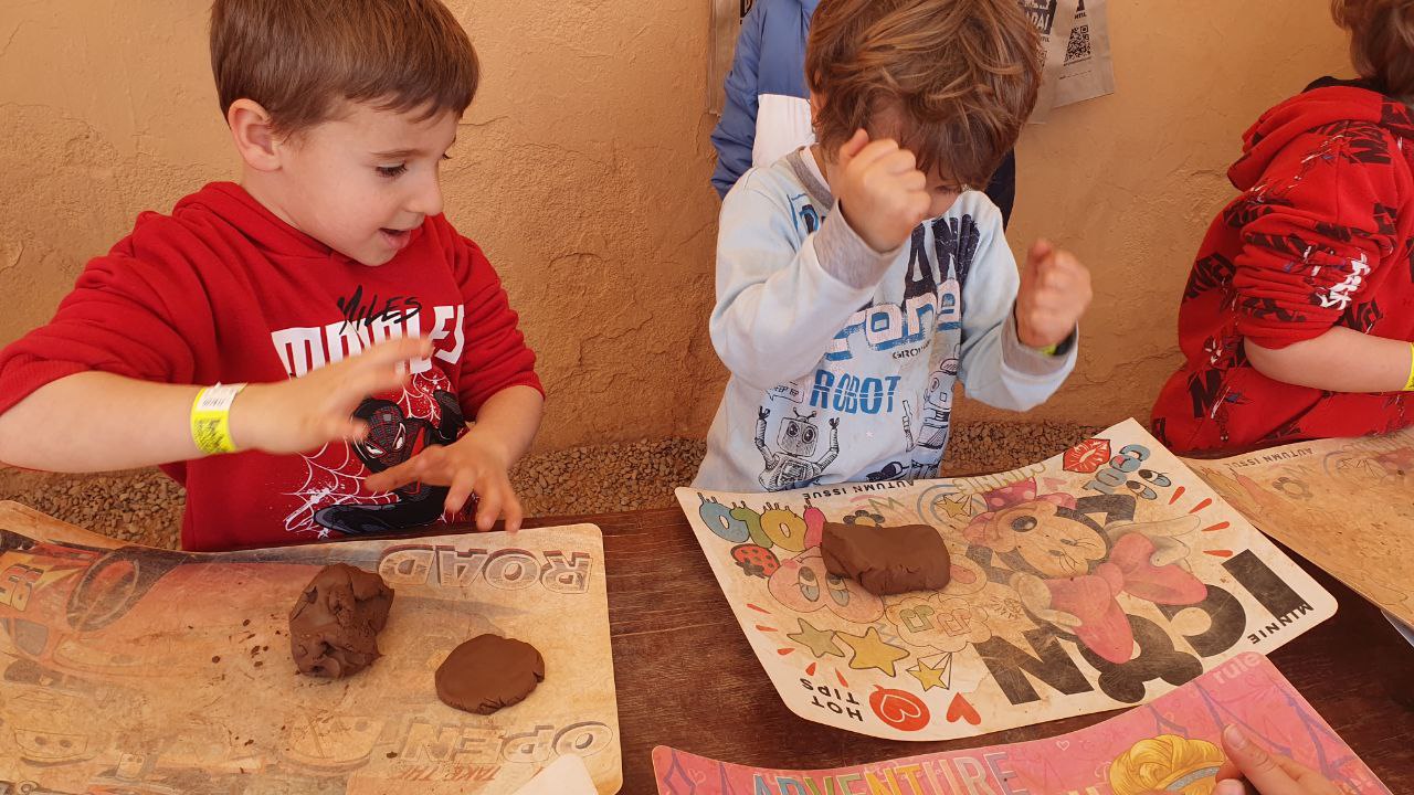 5886458893889029940_121 - copia