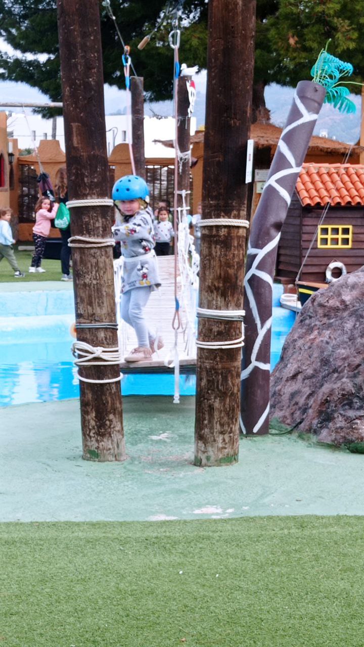 5886635472879470567_121