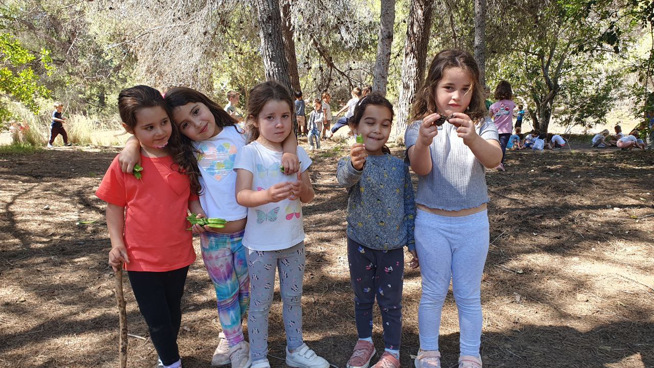 5854909000435484207_121