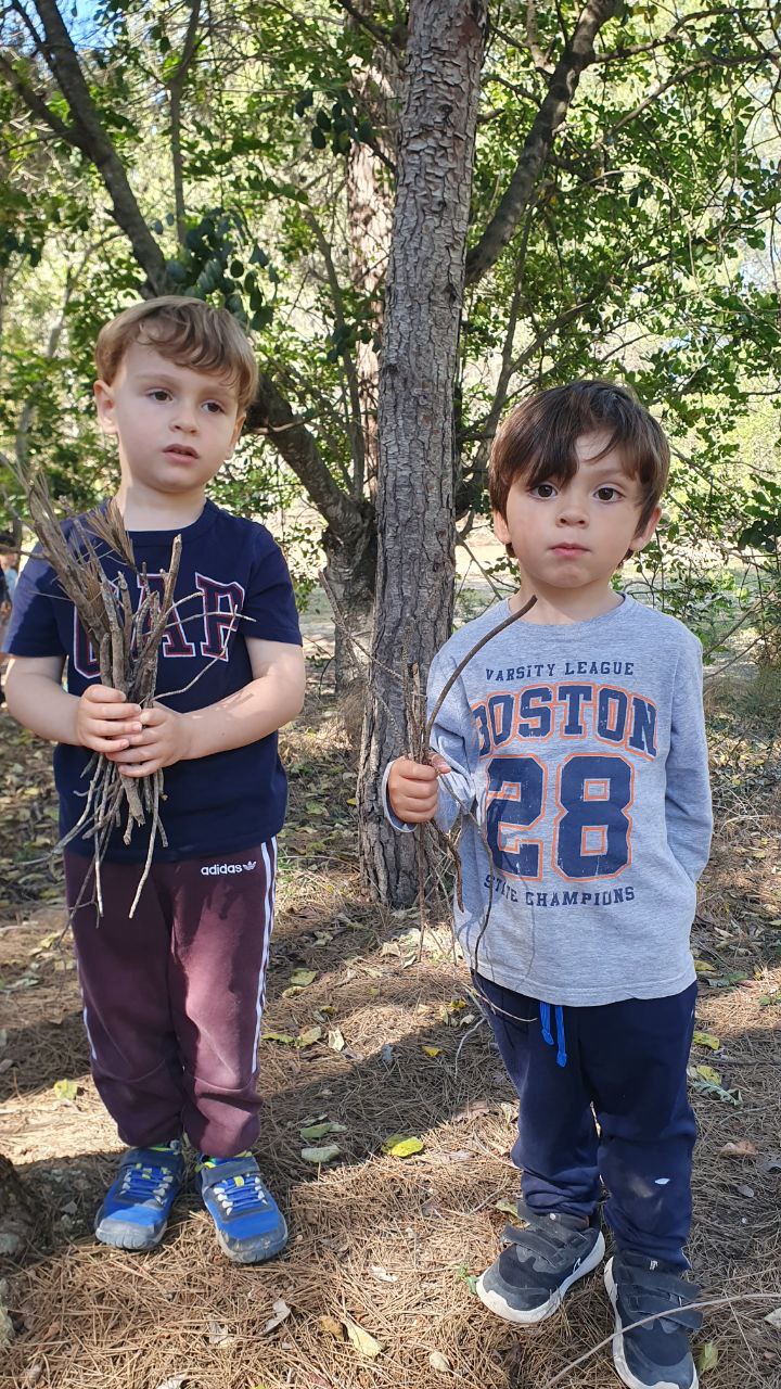 5854909000435484210_121