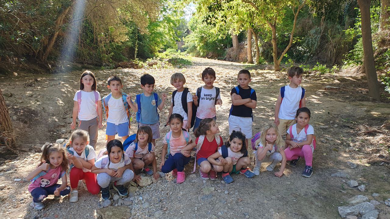 5854909000435484214_121