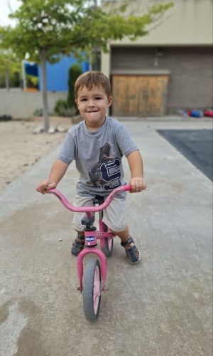 5908949885271525825_121