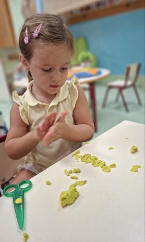 5913682307871525308_121