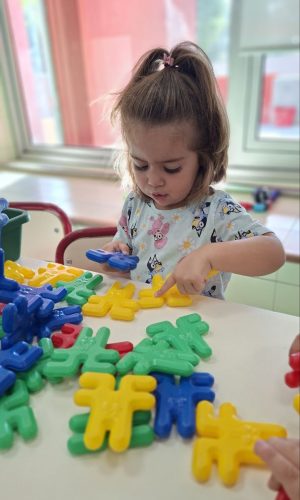 5938211433034665057_121