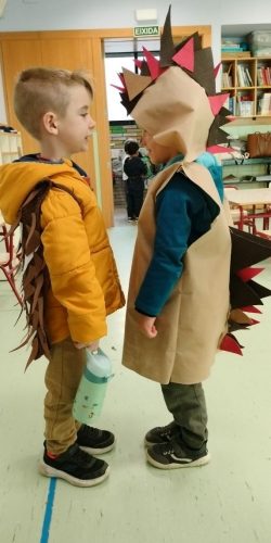 5837042975869963070_121