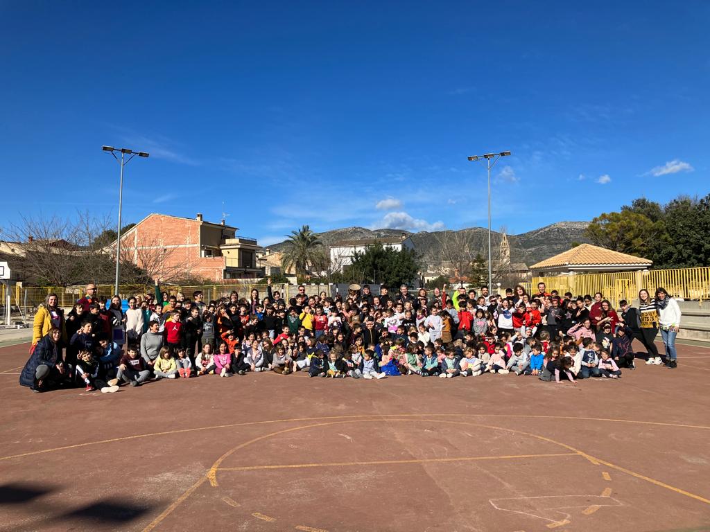 14151762-f6f0-40da-b999-ee48b54e8a6c