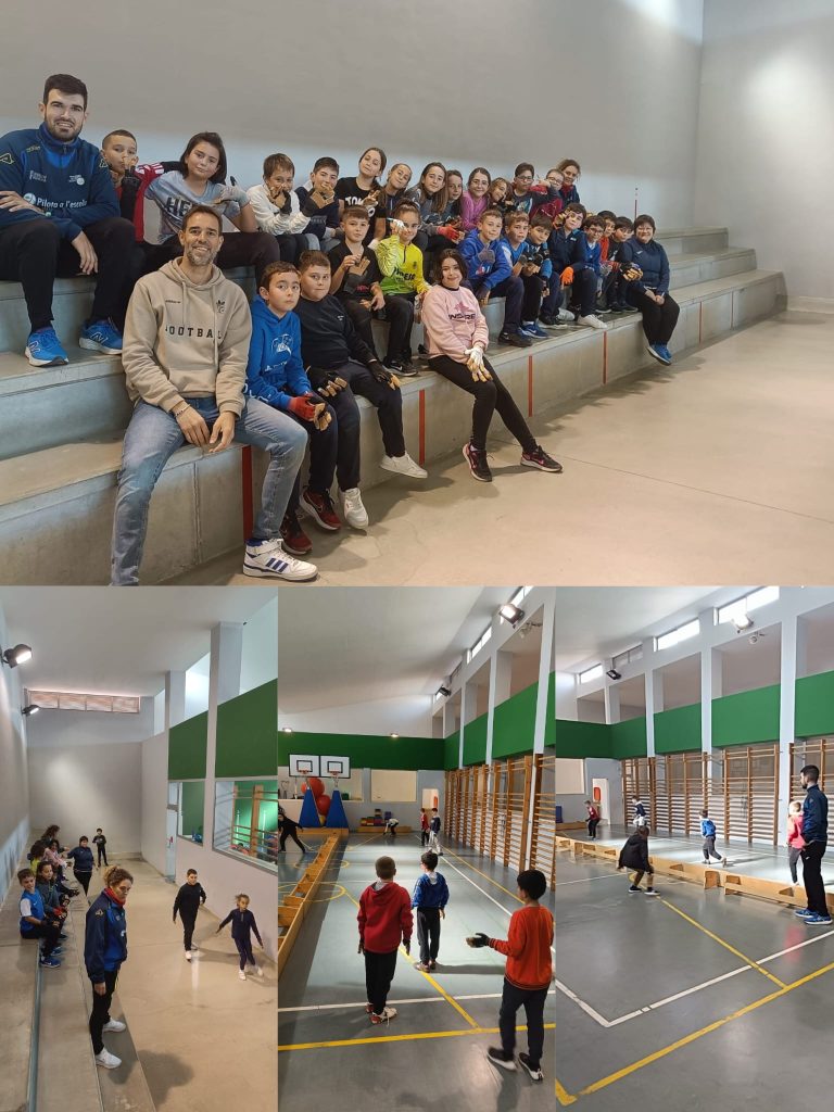Pilota a l'escola