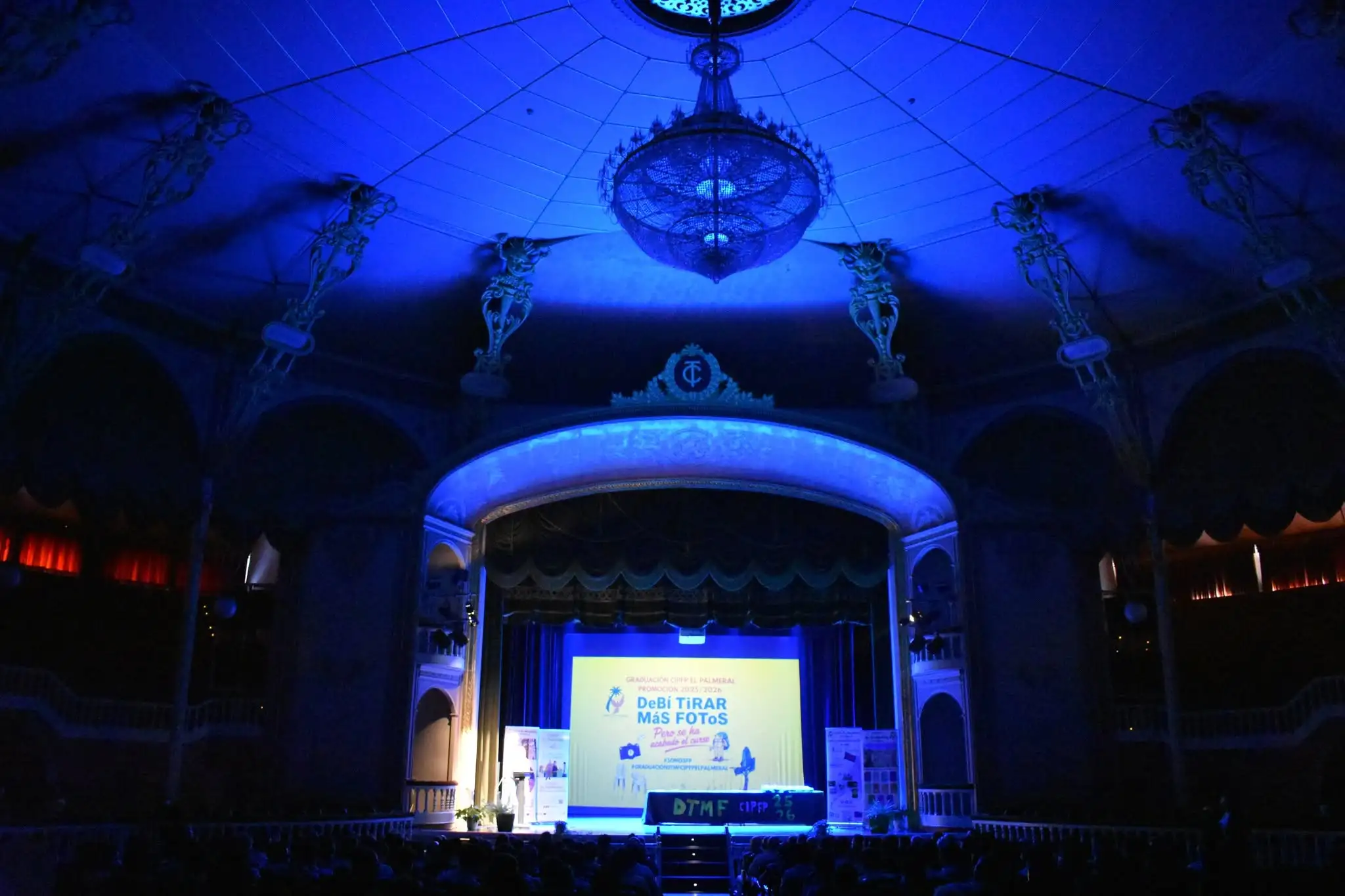 ACTOS DE GRADUACIÓN DEL CIPFP EL PALMERAL