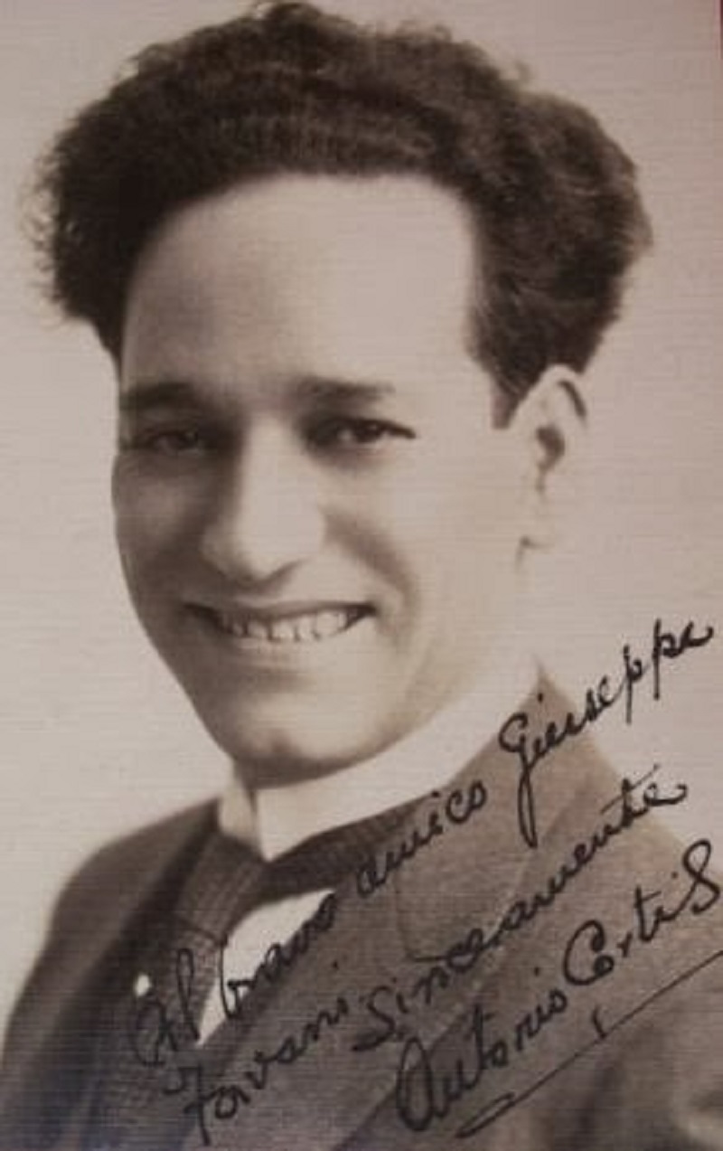 Antonio-Cortis-1928.jpg