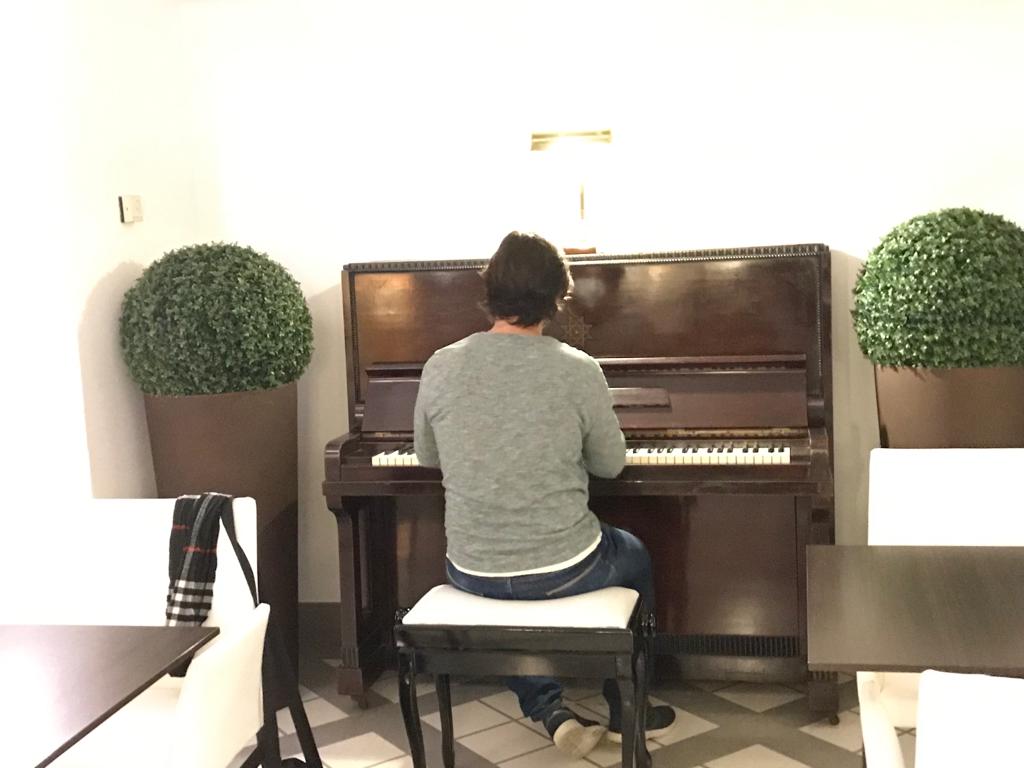 WhatsApp Image 2022-06-14 at 23.04.19 (1)