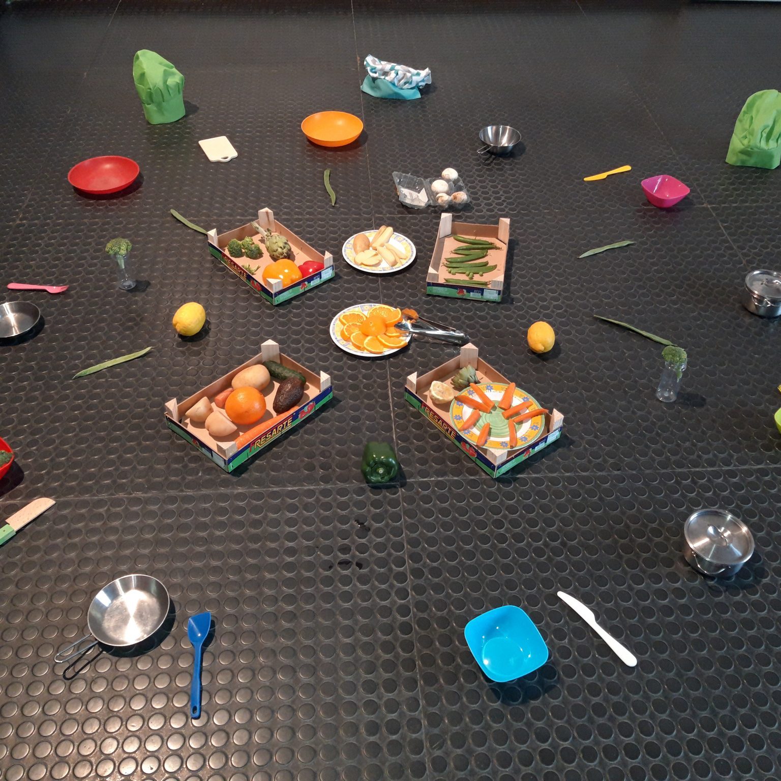 POTENCIAR SU IMAGINACIÓN. A TRAVÉS DE LAS PROPUESTAS GUIAMOS EL APRENDIZAJE (2)