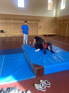 d2df49cf-65fd-4f69-b988-a2e9ebfd34f0