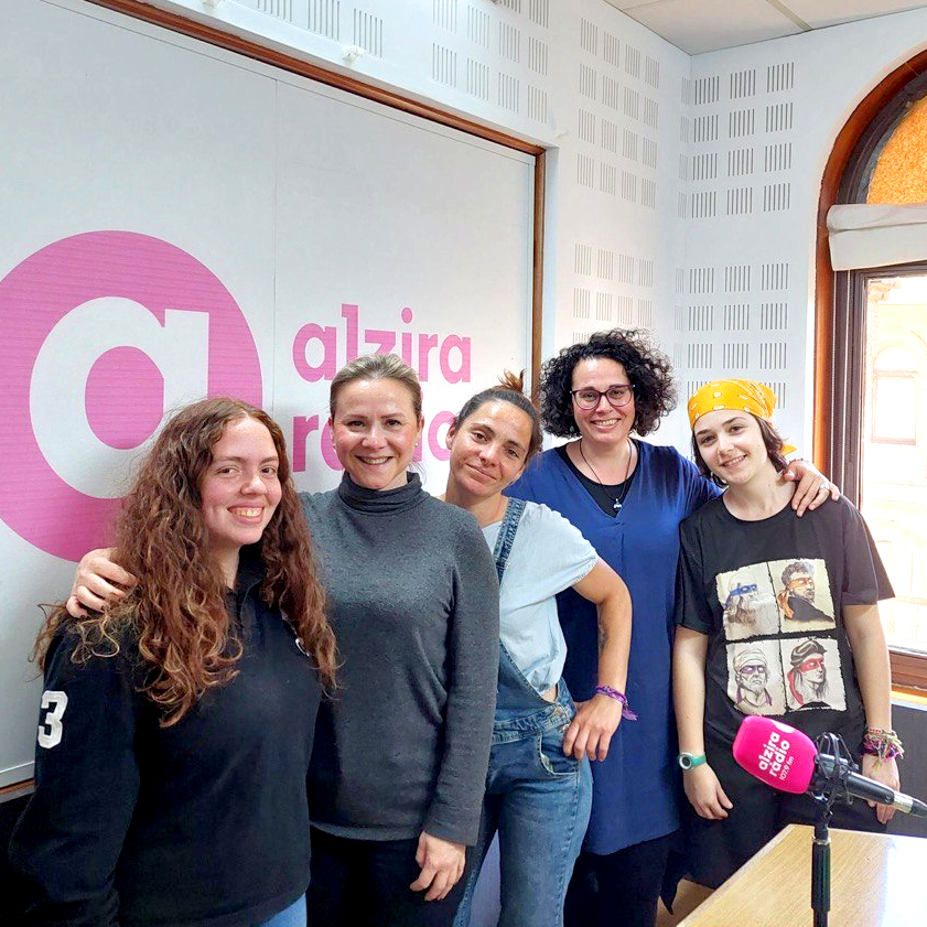 Veu Nocturna ParraTeatre Poesia Alzira Radio