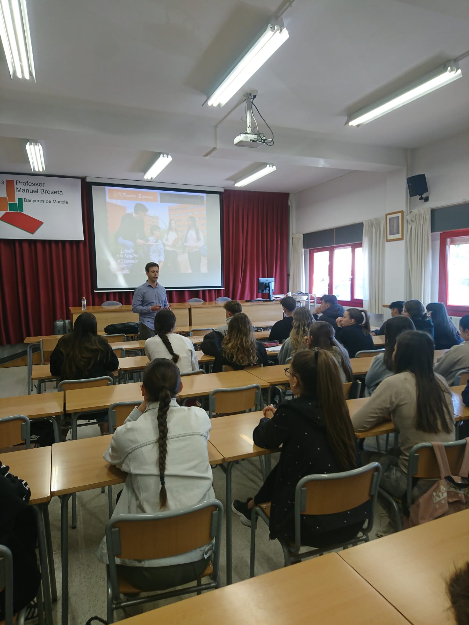 XARRADES D’ORIENTACIÓ