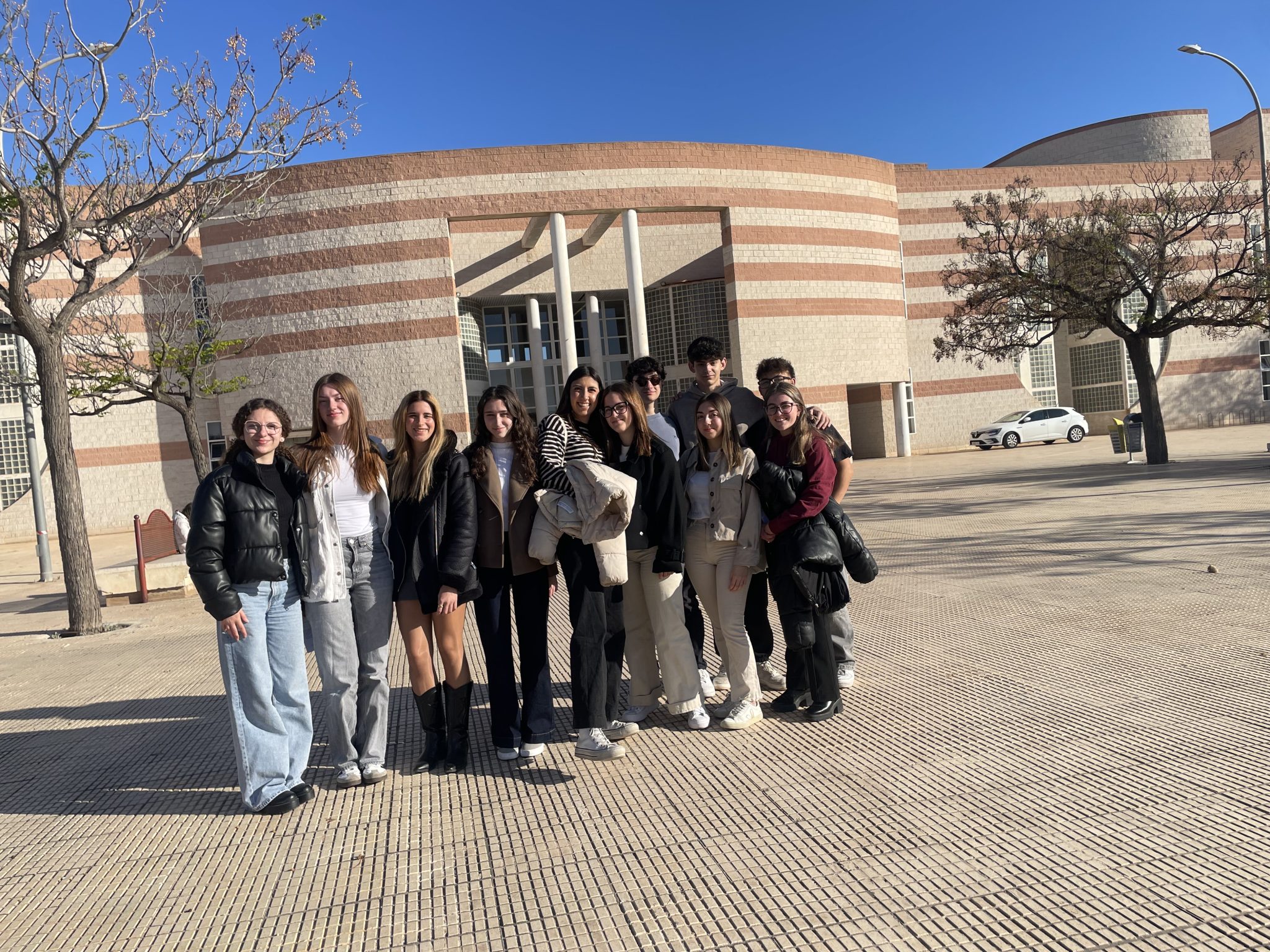Participació de l’alumnat de segon de batxillerat a les OLIMPÍADES D’ECONOMIA a la Universitat d’Alacant. 