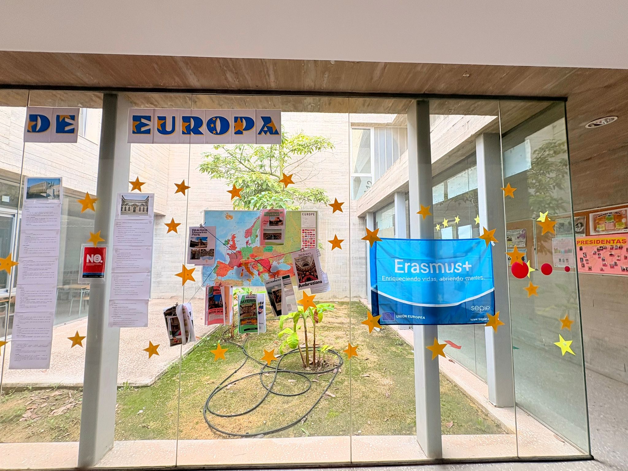 BIBLIOTECAS DE EUROPA EN LOS ERASMUS DAYS