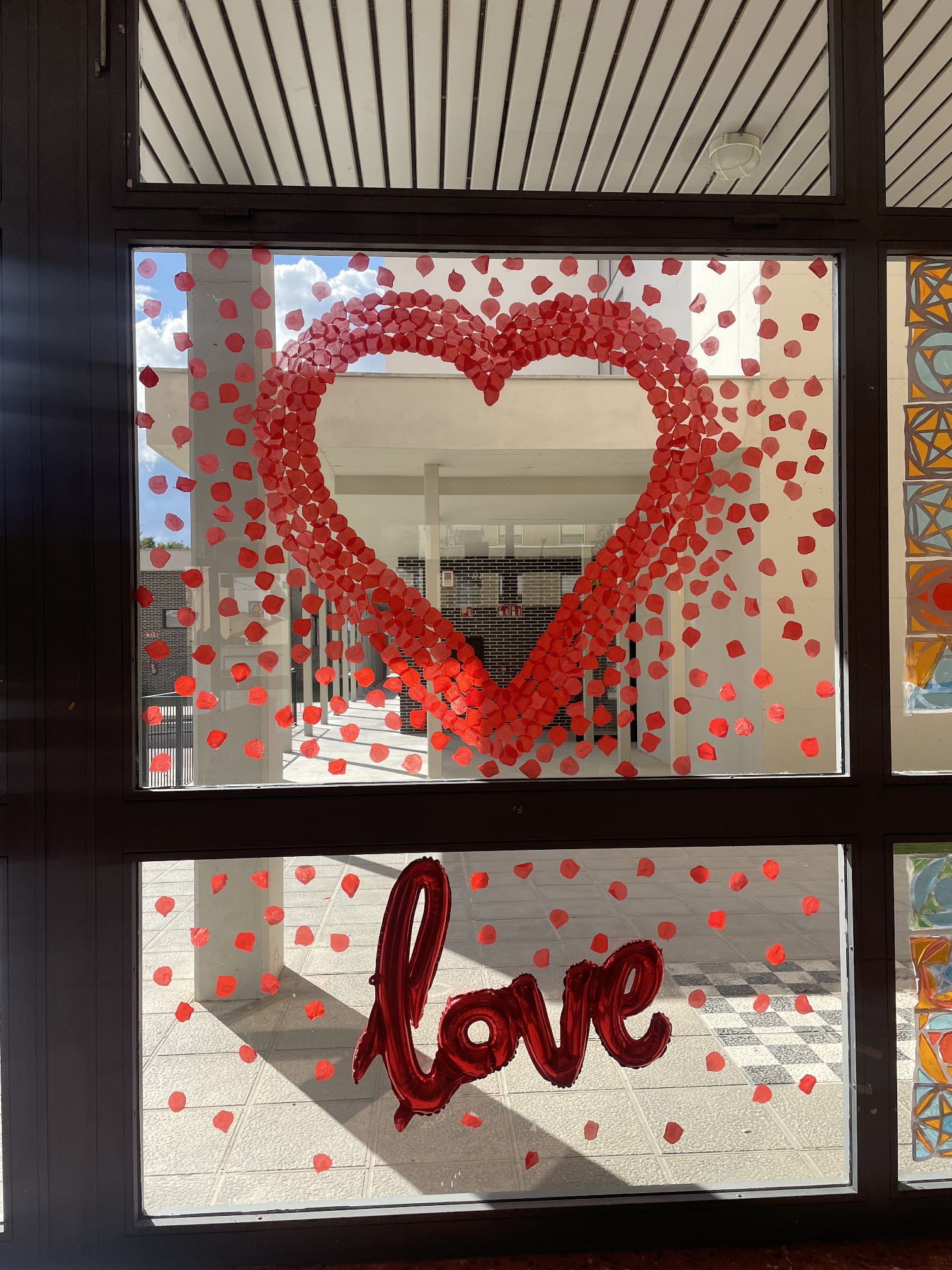 FEBRERO, MES DEL AMOR