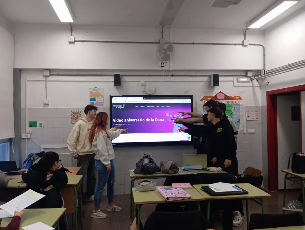 ALUMNAT EXPONENT A la passarra