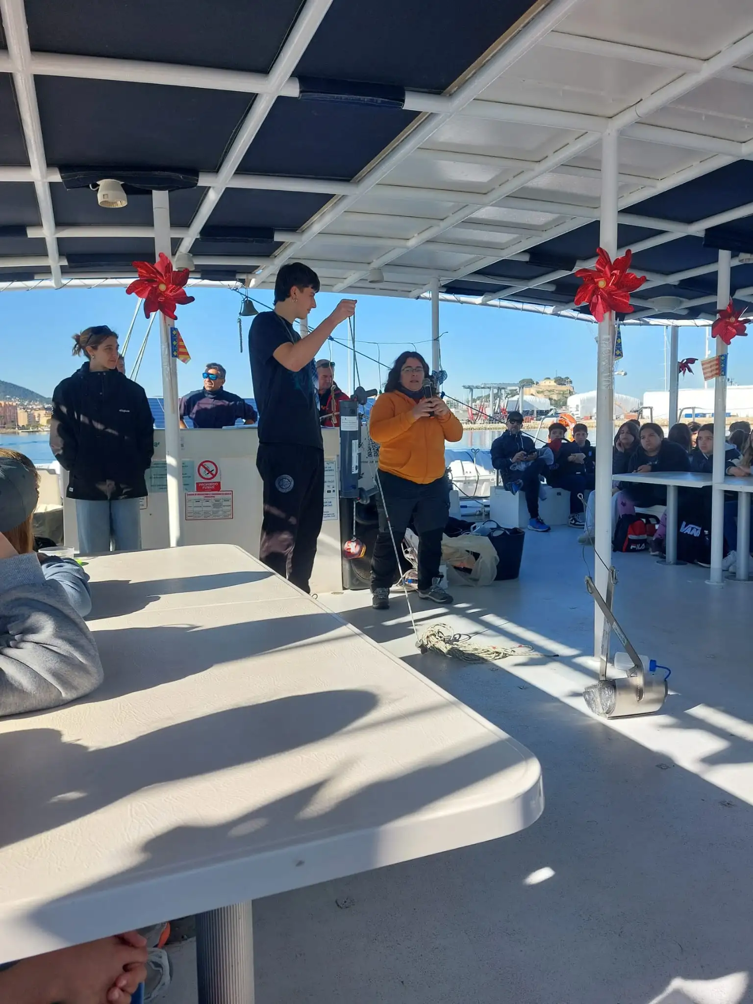 explicació al vaixell