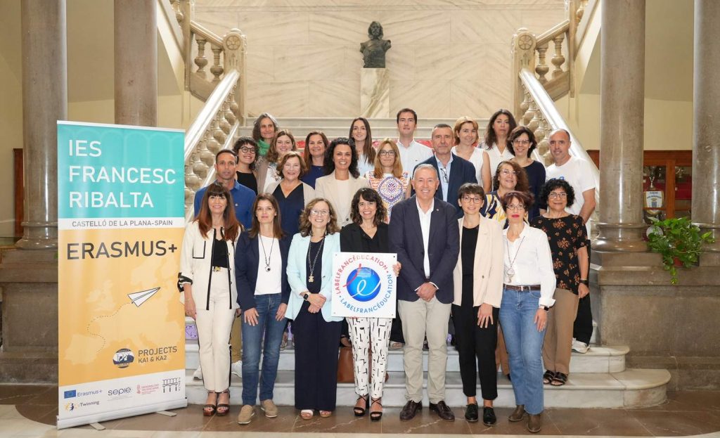 Mesa de Trabajo_Expertos invitados (7)